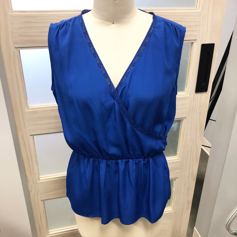 Blue low v peplum top